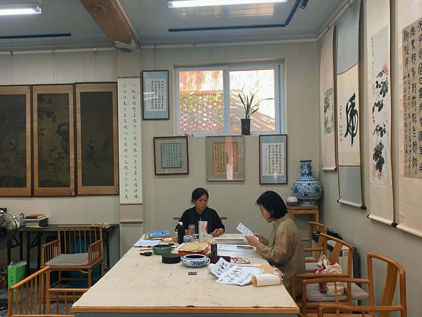 Beijing liulichang : Learn Calligraphy orCarving from Master - Three ways to make your own Chinese artwork