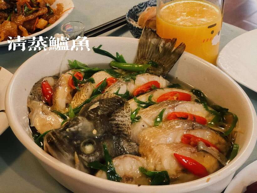 Beijing Market Tour with 10-course Family Feast - Riding to a Beijing family home