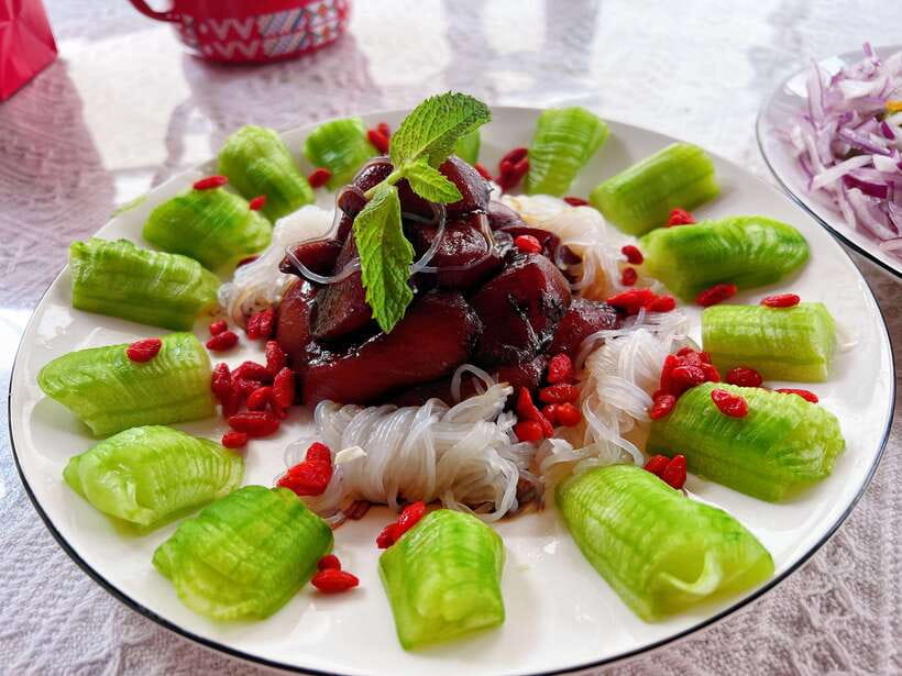 Beijing Market Tour with 10-course Family Feast - Should you book this Beijing food experience?