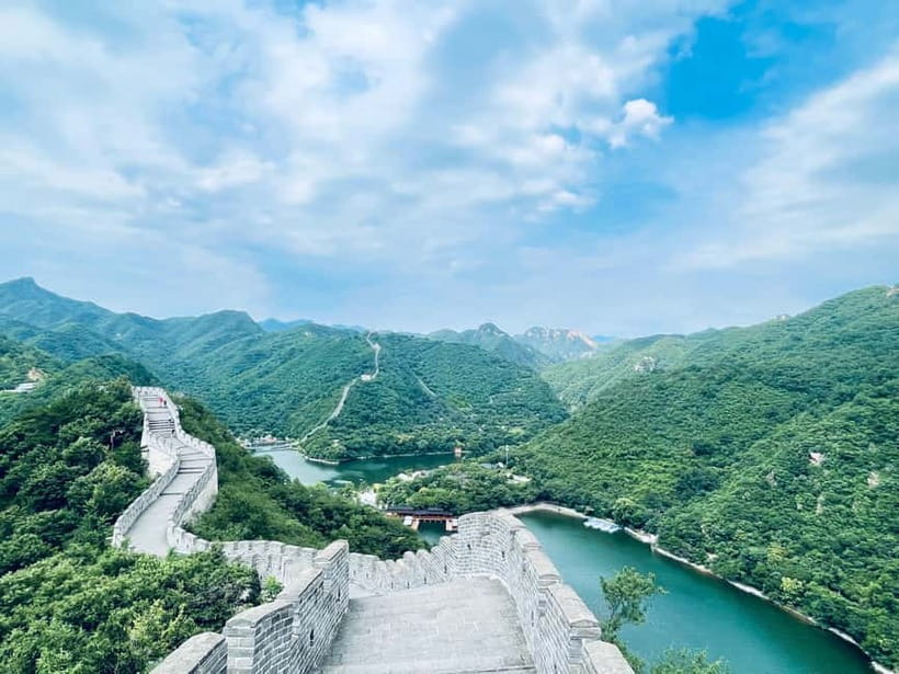 Beijing:Mutianyu/Badaling Great Wall Tour with VIP Fast Pass - Key points at a glance