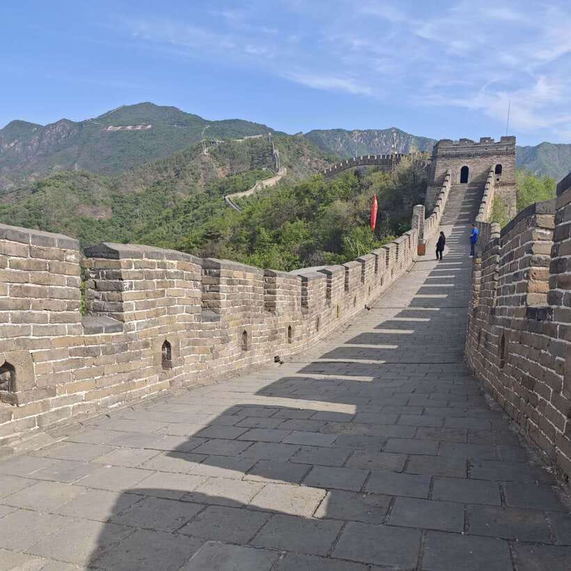 Beijing: Mutianyu Great Wall Private Layover Tour - Reaching the wall: hike, cable car, or chairlift