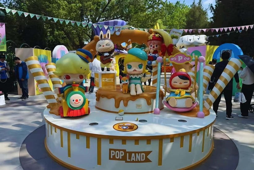 Beijing: Private Tour to Great Wall & POPLand Labubu Home - POPLand: a good match for Labubu fans