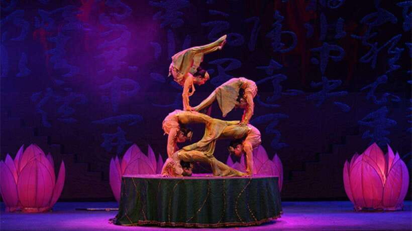 Beijing: Red Theatre Acrobatics Show Ticket-Local Must-See - What the Red Theatre show is really like