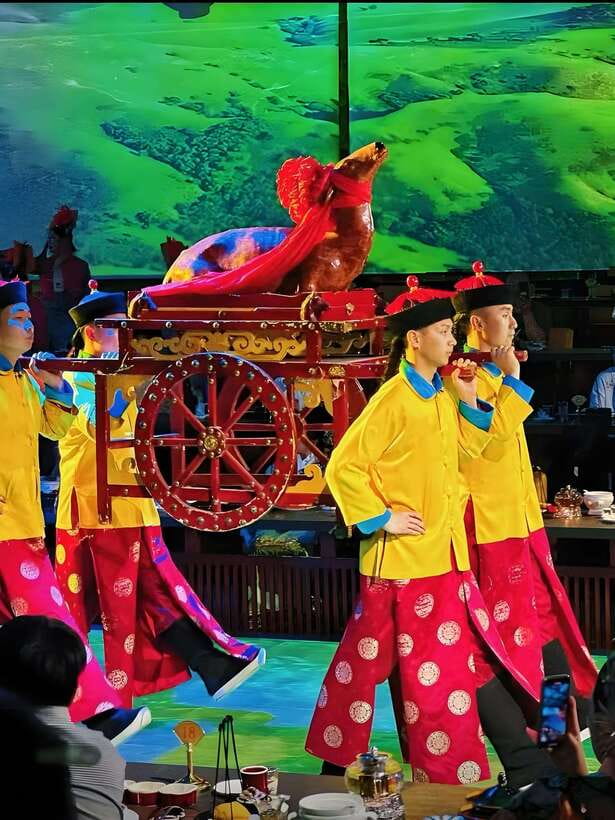Beijing Royal Banquet with Chinese culture prefermance - A Royal Banquet Built Around Shared Courses