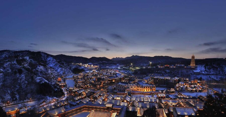 Beijing: Simatai Great Wall & Gubei Water Town Private Tour - Who should book this experience?