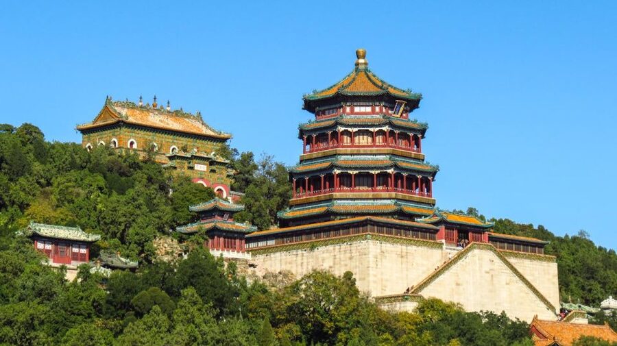 Beijing: Summer Palace, Sacred Road&Ming Tombs Private Tour - The Summer Palace and Kunming Lake