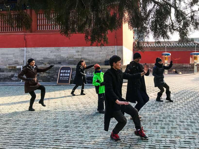Beijing: Temple Of Heaven+Tai Chi Class+Tea Ceremony - Finding the Echo Wall and secret Echo Stone