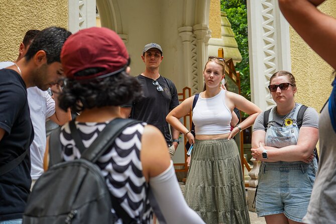Between Capitalism & Communism: Hong Kong History Tip Based Tour - Why this walk gives Central Hong Kong a new shape