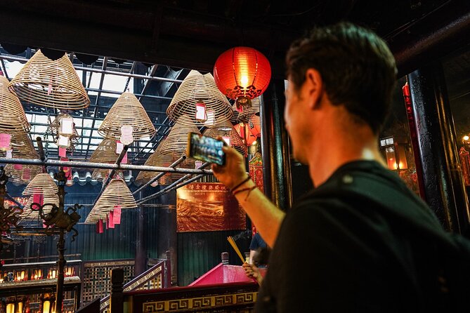 Between Capitalism & Communism: Hong Kong History Tip Based Tour - Hollywood Road: from colonial divide to creative street