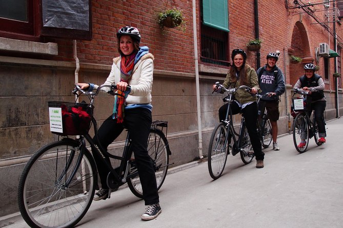 Biking Real Shanghai& Enjoy Local Food - From everyday streets to Xintiandi