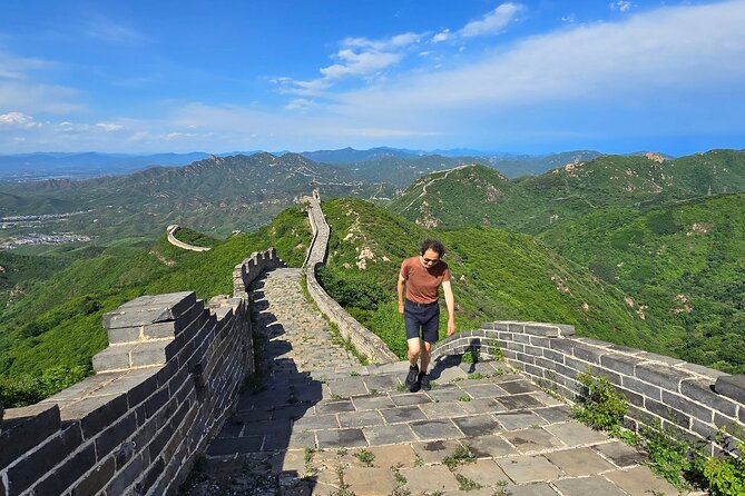 BusDa-Ancient Great Wall &Badaling Great Wall Full-day Bus Tour - A guide can make the day much smoother