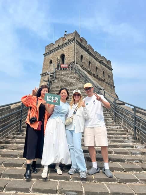 BusDa: Ancient Remnant of the Badaling Great Wall Day Tour - Choosing between the bus, car, and private tour
