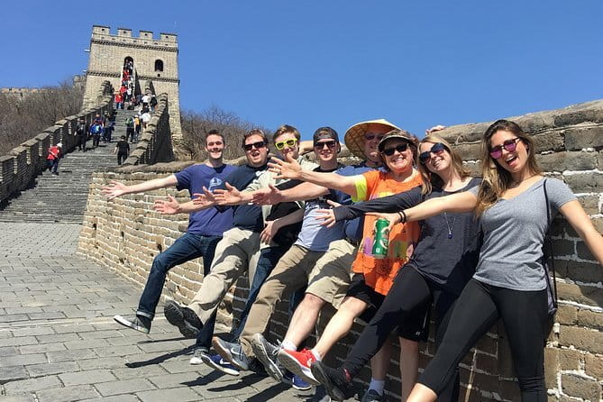 BusDa-Full-Day Bus Trips: Mutianyu, Summer & Old Summer Palaces - The bus, group size, and meeting point