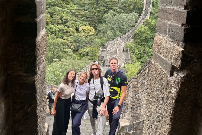 BusDa-Full-Day Bus Trips: Mutianyu, Summer & Old Summer Palaces - Where this tour works best, and where it does not