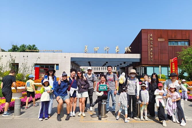 BusDa-Mutianyu Great Wall & Summer Palace Full-Day Group Tour - Meeting the bus and reaching Mutianyu