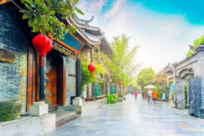 City Walking Tour with Food and Culture Stops
