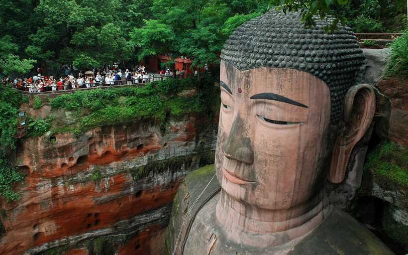 Chengdu: Leshan Buddha Optional Tours w/ Transfer or Guide - Seeing the Buddha from several levels