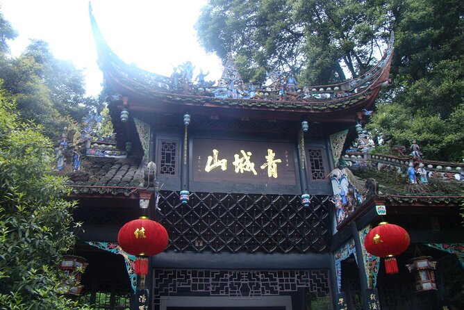 Chengdu: Mt. Qingcheng and Dujiangyan Private Full Day Tour - Why Qingcheng Mountain is the heart of the day
