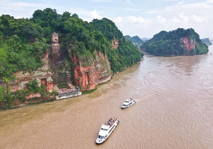 Chengdu panda & Leshan Buddha One Day Private Tour - Who should book this experience