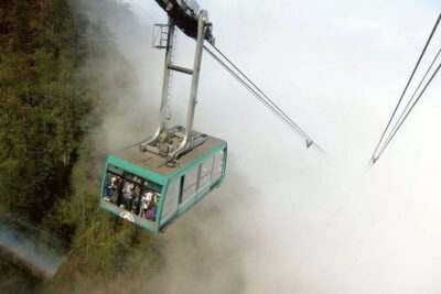 Chengdu Private Day Tour to Emei Mountain with Lunch and Cable Car Ride