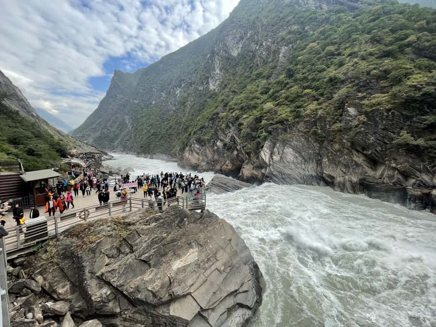 China Shangri-La Tiger Leaping Gorge : A Canyon Adventure - How the $104 price works out