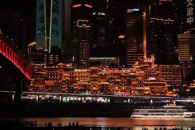 Chongqing Private City Tour: Must-Sees All-in-One - Why this tour works for a first day in Chongqing