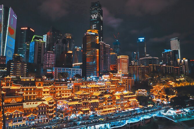 Chongqing private luxury city tour: Must-sees All in One - Tongyuan Gate and a piece of old Chongqing