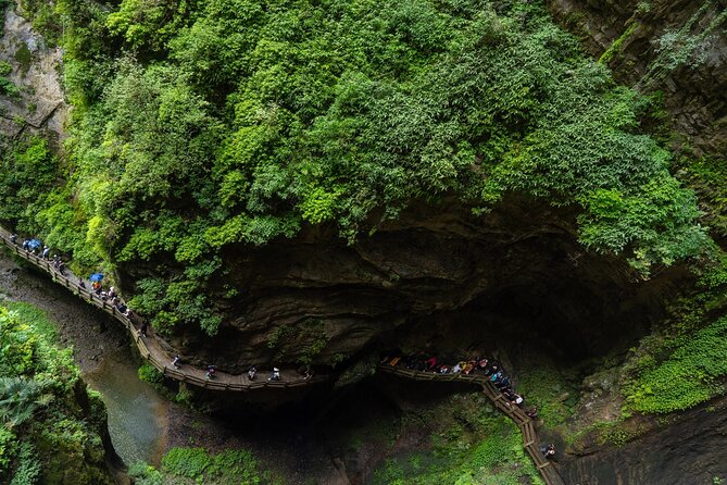 Chongqing Wulong: All inclusive luxury private trip to 2 spots - Three Natural Bridges and the scenic elevator