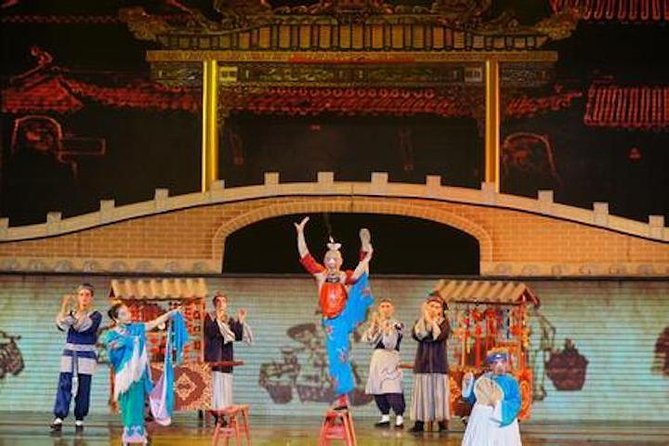 Classsic sichuan Opera at sichuan Provincial Theater - Arriving at Jinjiang Theater