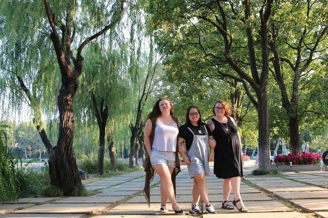 Customized Private Wuhan Day Tour (10 attractions to choose / Not group tour) - East Lake for a slower hour and a half