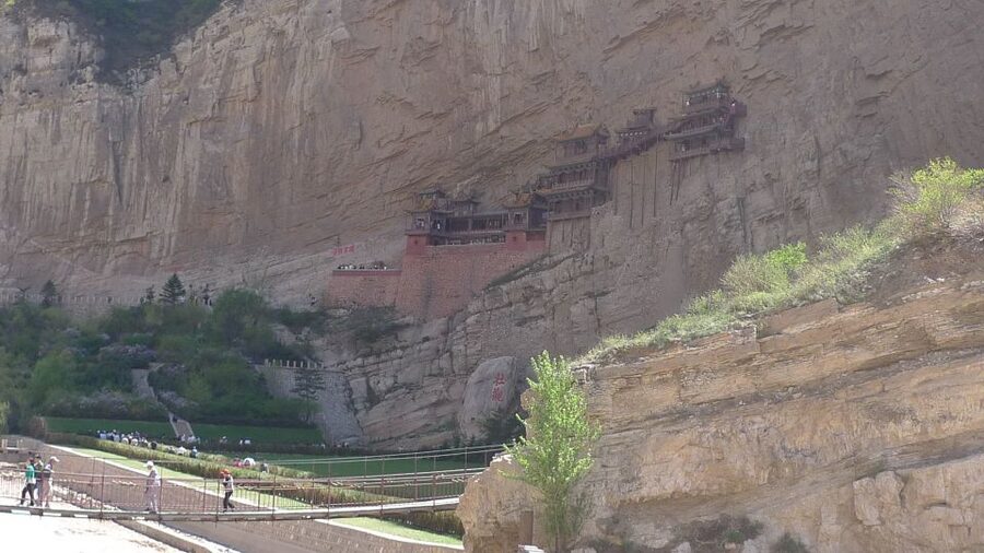 Datong: Temples and Grottoes day tour with tickets options - Yungang Grottoes and 51,000 carved statues