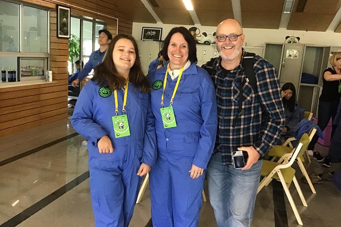 Dujiangyan Panda Volunteering Experience with Lunch - Eating lunch in the staff canteen