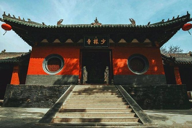 Form Xi'an To Luoyang Longmen Grottoes & Shaolin Temple Day Tour by Bullet Train - Local Luoyang food at midday