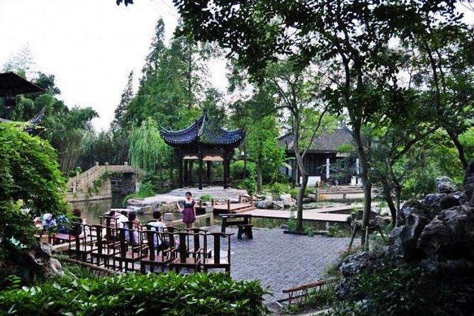 From Shanghai: Zhujiajiao Water Town Private Tour with Boat Ride - Kezhi Garden and the traditional temple