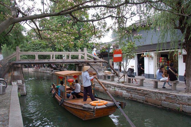 From Shanghai: Zhujiajiao Water Town Private Tour with Boat Ride - The canal boat ride