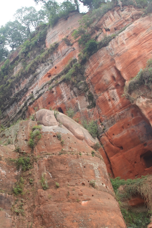 Full-Day Tour of Leshan's Giant Buddha from Chengdu - Seeing the Buddha from the river