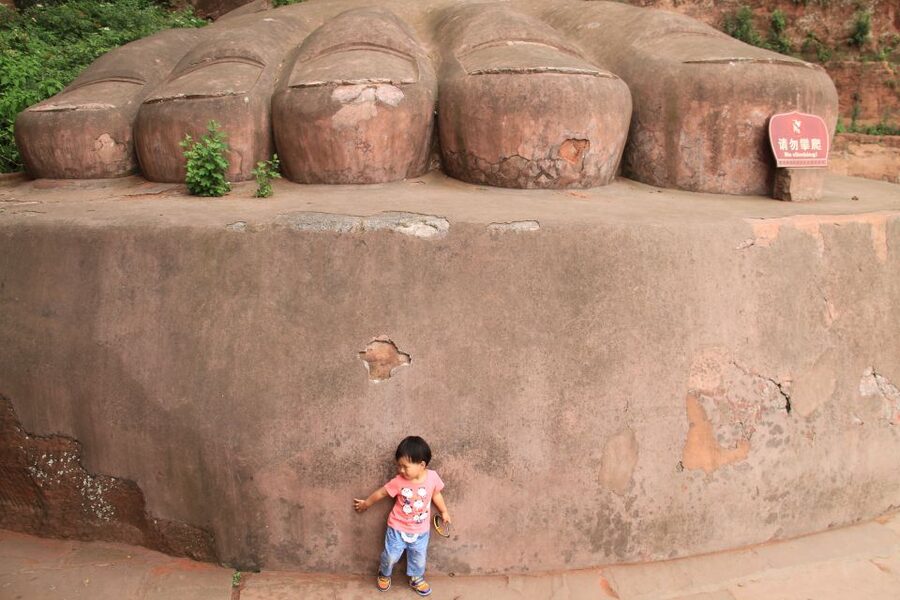 Full-Day Tour of Leshan's Giant Buddha from Chengdu - Lingyun Temple and the museum