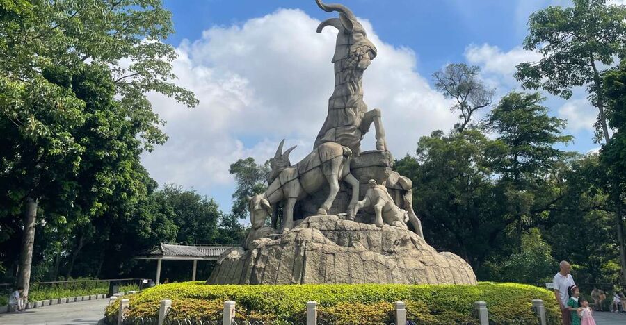 Guangzhou Day Tour By Metro & Boat - Chen Clan Academy and Cantonese Craft