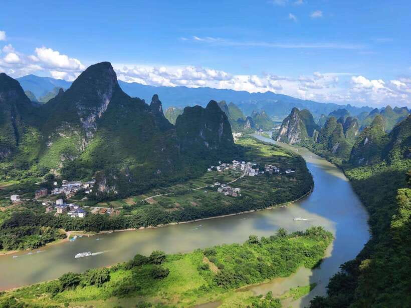 Guilin:1-Day Yangshuo bird's eye view mountains private tour - Moon Hill as an optional photo stop