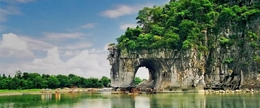 Guilin: 3-Day Private Tour with Longsheng&Cruise to Yangshuo - What the guide service adds