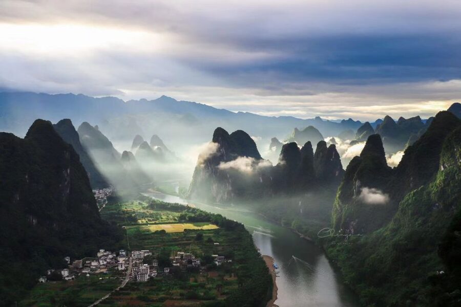 Guilin: Li River Cruise with Buffalo and Tour of Yangshuo - Who should book this experience?