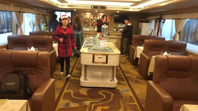 Guilin: Li River Cruise with Transfer to Yangshuo - Choosing between the 3-star and 4-star boats