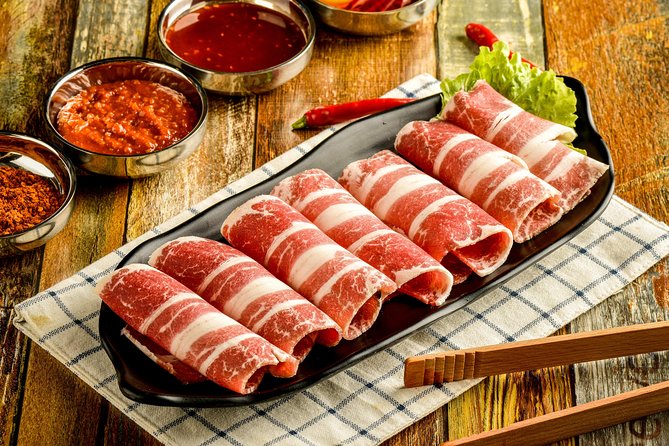 Half-Day Private Hot-Pot Cooking Class with a Local Market Visit - Starting in a Chengdu spice market