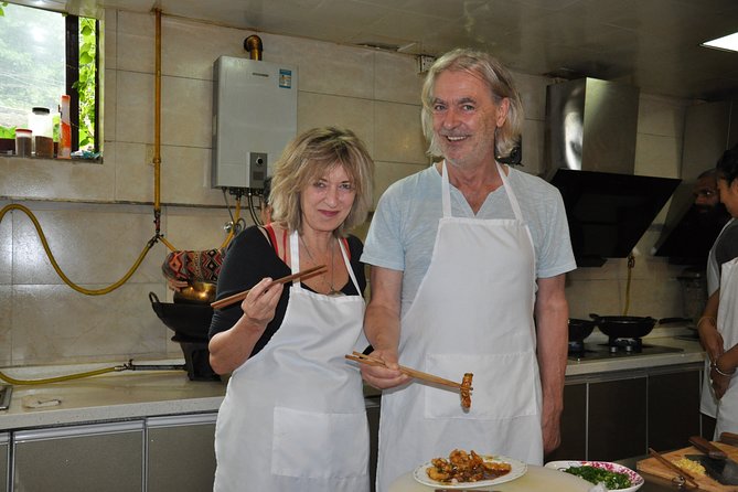 Half-Day Sichuan Cooking Class Experience in Chengdu - Dinner timing and what to eat beforehand