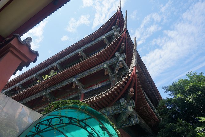Half-Day Walking Tour with a Vegetarian Lunch at a Nunnery - Reading Sichuan Cuisine in the Spice Market