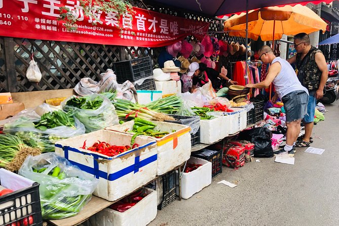Half-Day Xi'an Biang Biang Noodles Cooking with a Market Visit - The Muslim Quarter market visit