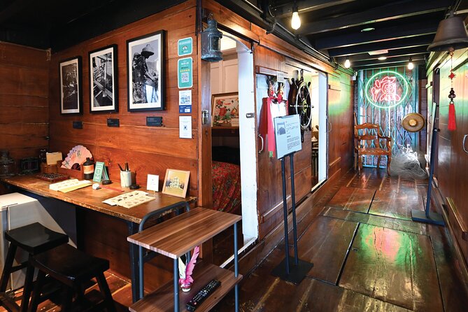 Hong Kong Fisherman’s Wharf: Aberdeen Fishing Village Boat Tour - Is $30.19 a fair price?