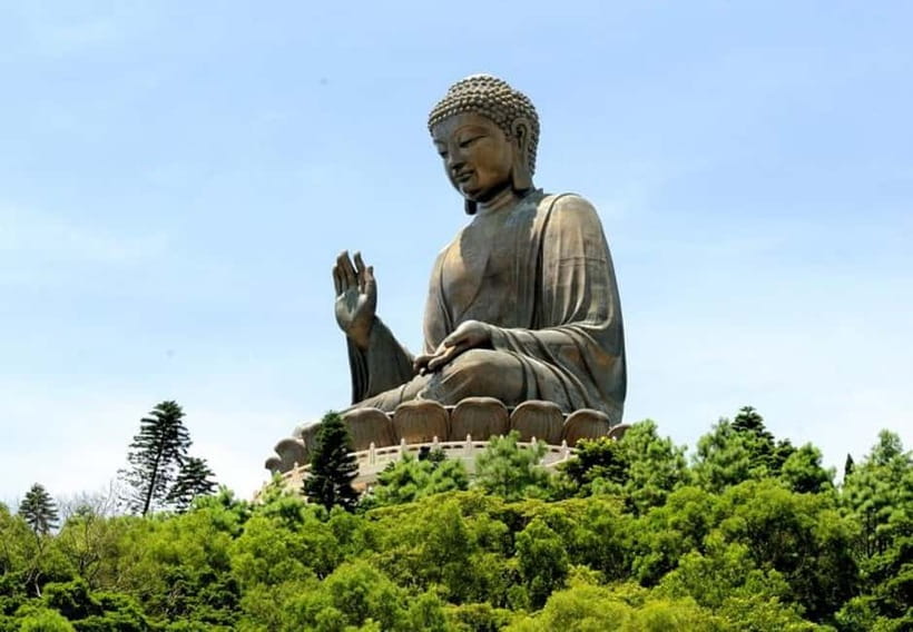 Hong Kong: Lantau VIP Priority Cable Car, Big Buddha & Tai O - Riding the Ngong Ping 360 Cable Car