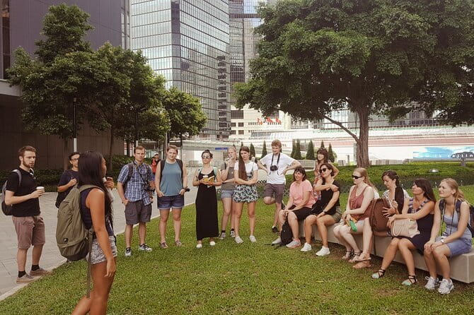 Introduction to Hong Kong: Central Tip Based Walking Tour - HSBC Main Building and the changing harbor