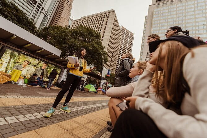 Introduction to Hong Kong: Central Tip Based Walking Tour - Court of Final Appeal: law made visible